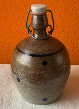 dekorative Steingutflasche mit Bügelverschluß