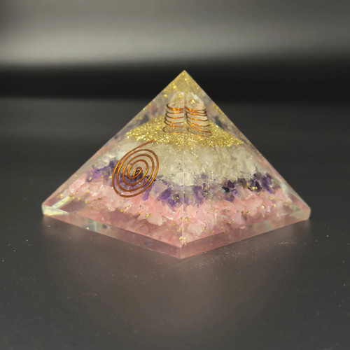 Orgonit pyramide mit - orgonit,