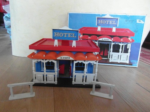 Play big hotel haus - hotel, western