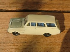 SIKU V-Serie V 206 FORD 17 M P3 Turnier Badewanne Grünbeige Zustand gut ansehen