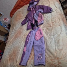 Schneeanzug, Skianzug, Miss Girly, Gr. 128, lila/rosa, schicke Aufnäher, 2teilig
