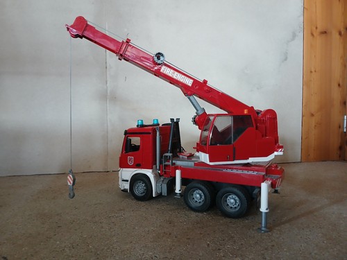 Bruder arocs feuerwehrkran - bruder,
