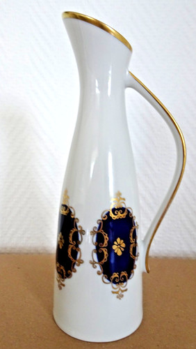 Porzellan-Henkelvase