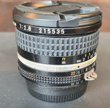 Nikon AiS Nikkor 2.8 20mm Objektiv
