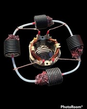 Upcycling Kunst Abstrakt Skulptur Zeitreise Fluxkompensator Unikat