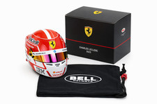 Charles Leclerc Helm Ferrari