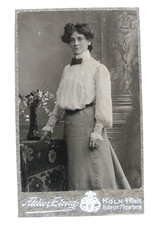 1900's Köln. Young woman in
