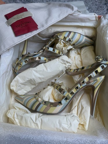 Valentino garavani rockstud - valentino,