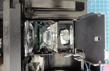 Leitz Pradovit P 150 IR Autofokus Diaprojektor mit Fernbedienung + 6 Ersatzteile