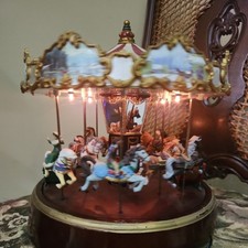 Vintage Musical Merry Go Round großes Karussell beleuchtet Mr. Christmas 30 Lieder