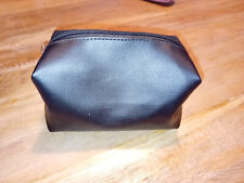 Schwarzer Kulturbeutel von MARIA GALLAND