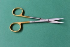 Irisschere OP Schere gebogen