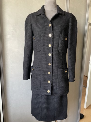 Chanel schneider jacke und - chanel,