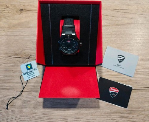 Ducati uhr curva - ducati,