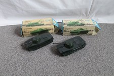 DDR -  Posten DDR  Spielzeug  - 2 X Panzer mit Schwungrad +OVP