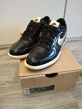 NIKE WMNS Terminator Lite Low Black / Mtlc Gold Gr. 42