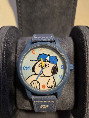 Uhr gegen den uhrzeigersinn - uhr,