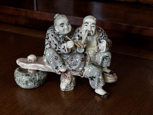 Chinesische sitzende figur - chinesische,