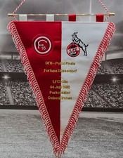 Fortuna Düsseldorf v 1. FC Köln 1980 bestickter Wimpel Größe 48 cm x 36 cm