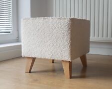 Minimalistischer gepolsterter