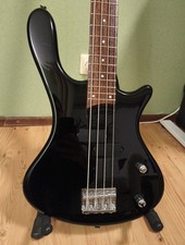 Washburn T12 Taurus bass