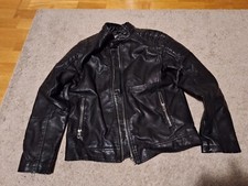 Jungs Hemd, Lederjacke, Hose, Pullover