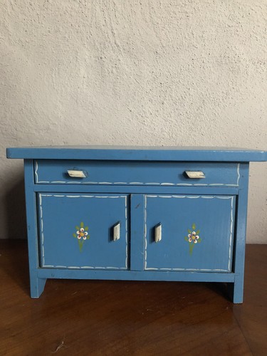 Alter schrank anrichte - -,