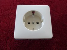 Jung Steckdoseneinsatz passend