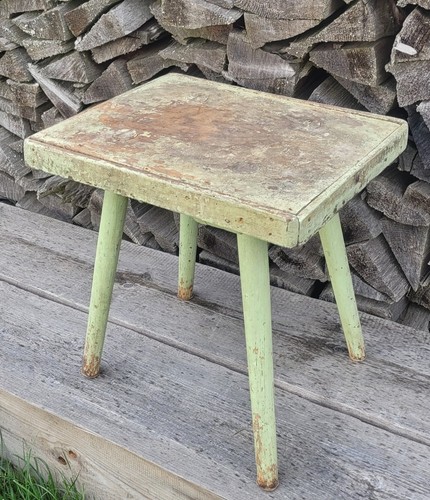 Schöner alter bauern hocker - alter,