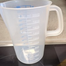 Messbecher 2 L transparent mit Henkel Skala Messen Becher Messkanne Dosierhilfe 