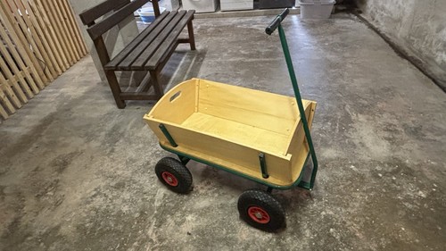 Bollerwagen aus holz mit - bollerwagen,