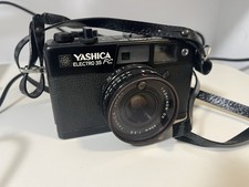 Yashica Electro 35 FC, Yashinon DX 2,8/40mm Objektiv, Entfernungsmesser
