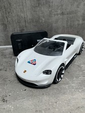 PLAYMOBIL Porsche Mission E (70765) mit Fernbedienung und Lichteffekten