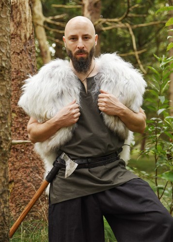 Battle merchant schulterfell - battle-merchant,