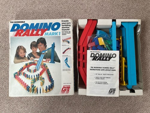 Action domino rally mark - domino,
