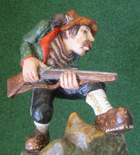 Holzfigur kilo jäger - 0,95,