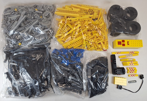 Lego technic 8421 mobile crane - lego,