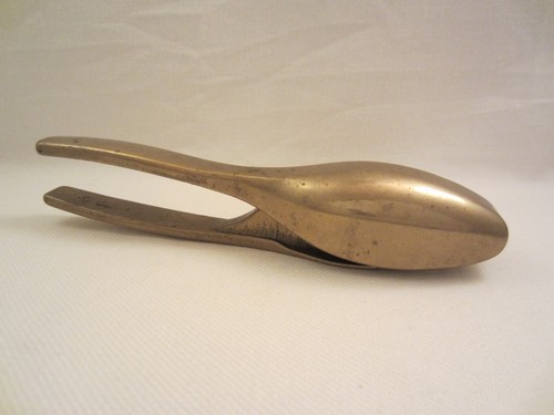Messing nussknacker mit schutz - mit,
