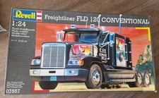 Revell Freightliner FLD 120