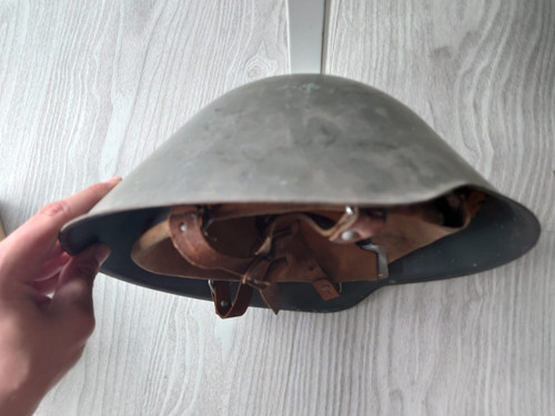 Stahlhelm nva mit altem - stahlhelm,