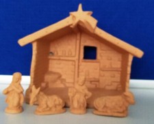 Weihnachtskrippe aus Ton - Handarbeit