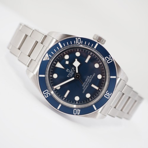 Tudor black bay blau - bay,