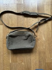 UGG Handtasche Oliv Leder