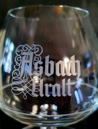 Stück asbach uralt - asbach, gläser