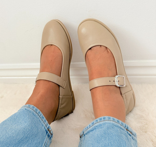 Damenschuhe neautral beige