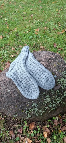 Handgestrickte wollsocken - handgestrickte,