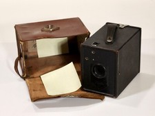 AGFA BOX mit brauner Tasche