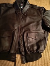 a2-fliegerjacke-känguruleder