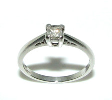 Damen, 18 Karat Gold Verlobungsring Set Mit Einem Solitär Diamanten, UK Größe O