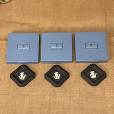 Lot 3 Wedgwood Black